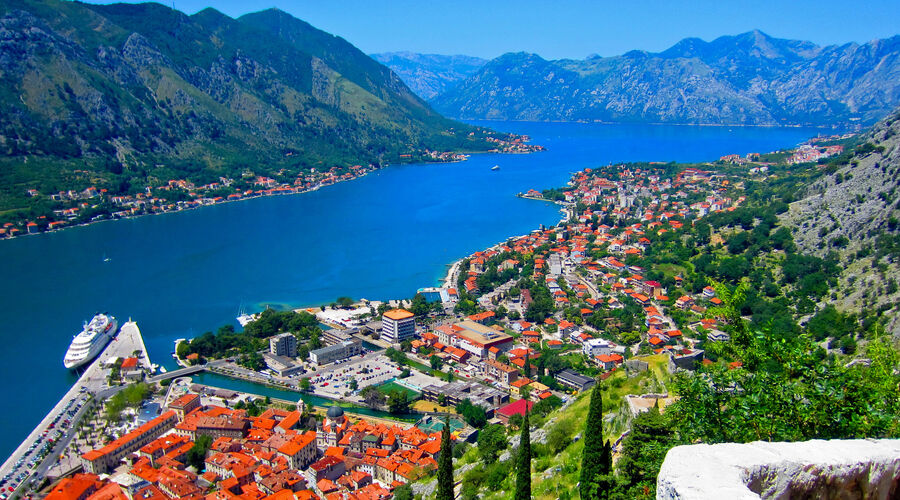 Uçaklı Büyük Balkan Turu - Üsküp-Üsküp